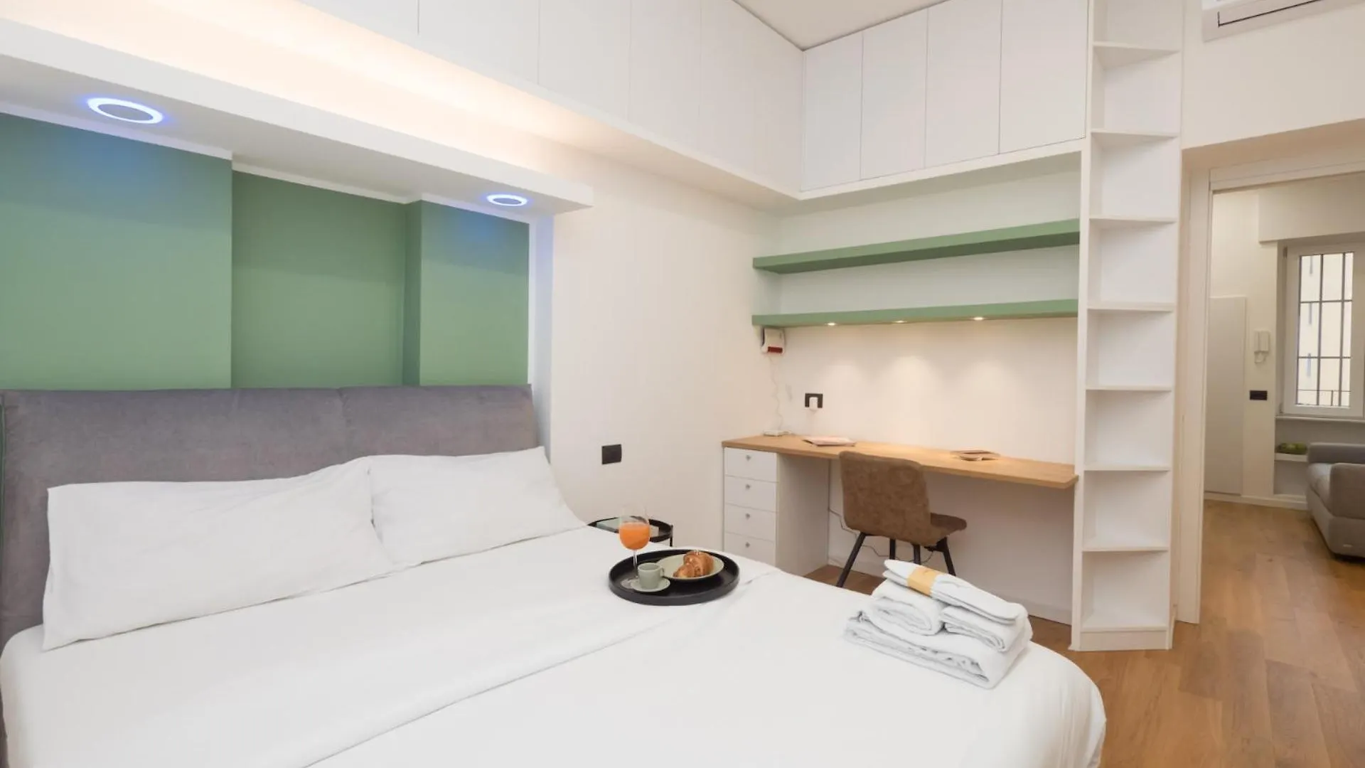 Isola-Garibaldi Newly Renovated 1 Bedroom By Rentopolis Milano Italia