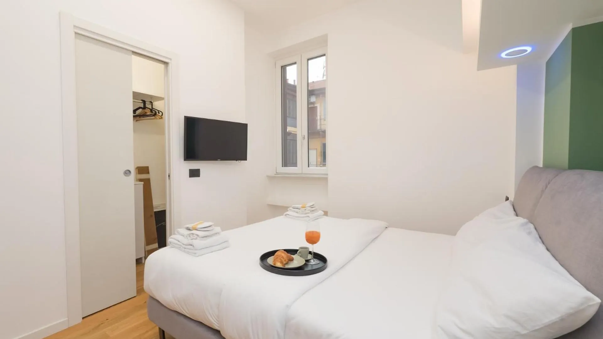 Isola-Garibaldi Newly Renovated 1 Bedroom By Rentopolis Milano 0*,